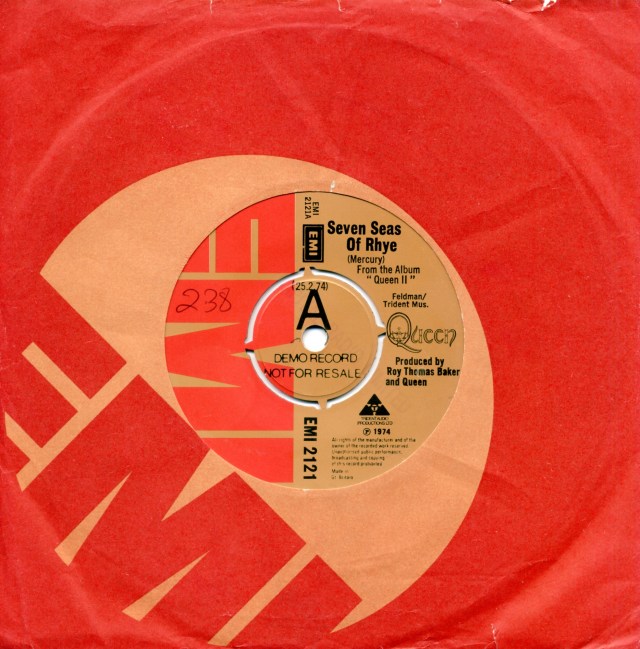 Queenvinyls 025