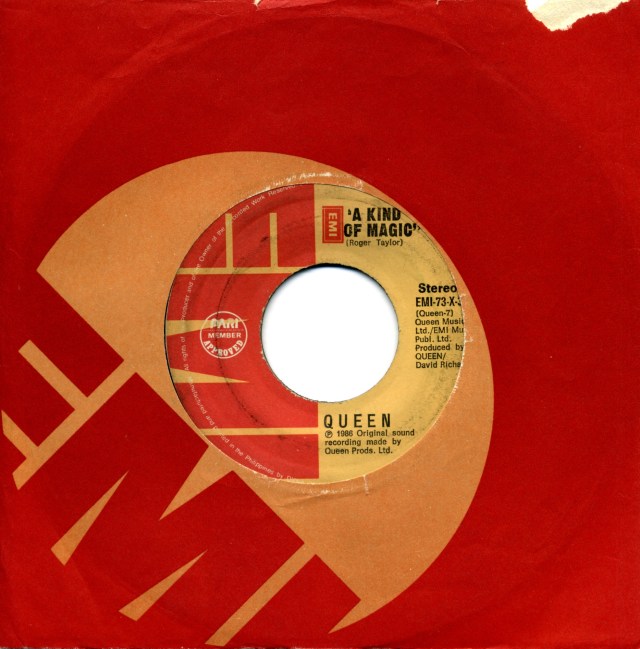 A Kind Of Magic / A Dozen Red Roses For My Darling - EMI 73-X-327 PHILIPPINES (1986) ~ No PS