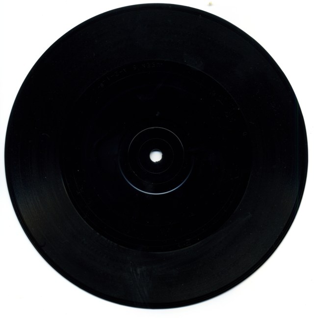 Thank God It's Christmas / Man On The Prowl / Keep Passing The Open Windows - EMI QUEEN5 UK (1984) ~ Press test - No label on vinyl - Side A