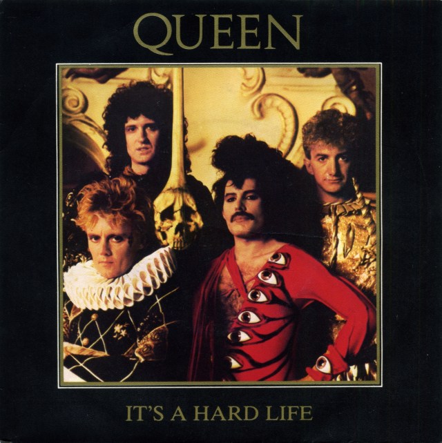 Queenvinyls 945