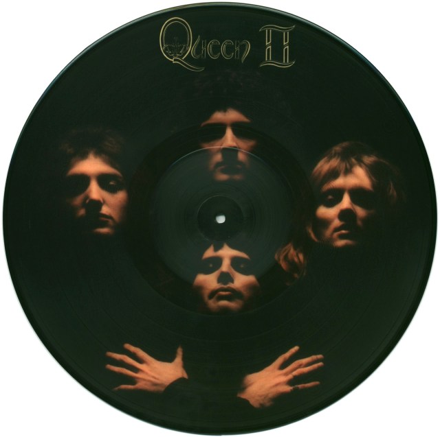 QUEEN II Bootleg Front