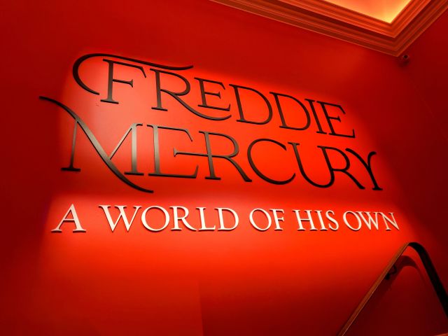 Freddie Mercury. A World Of His Own – The Sotheby’s Exhibition (London, 2023) — picture gallery preview