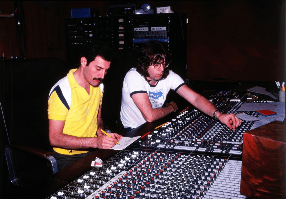 From Harpsichord to Synthesizer and beyond: an introduction to Queen Organology — article preview